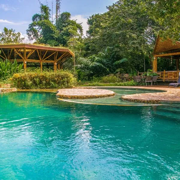 Banana Bamboo Ecolodge, hotel in Ubatuba