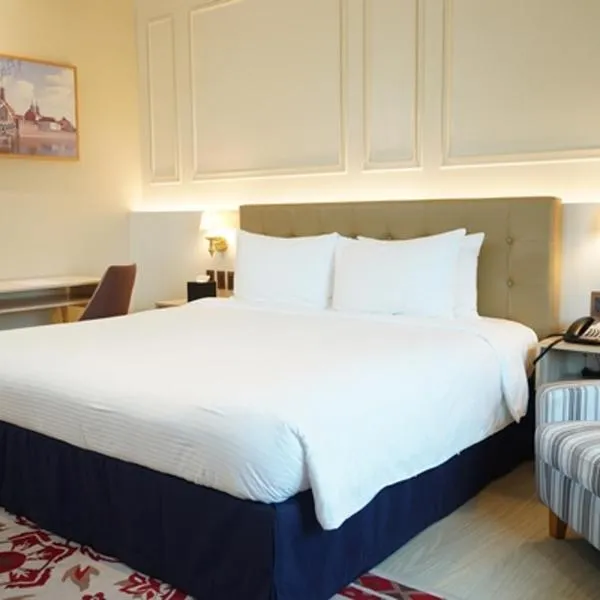 The Monarch Hotel, hotel di Calasiao