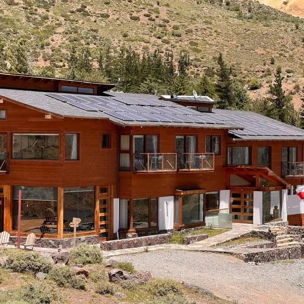 Lodge El Morado, готель у місті Refugio Lo Valdés
