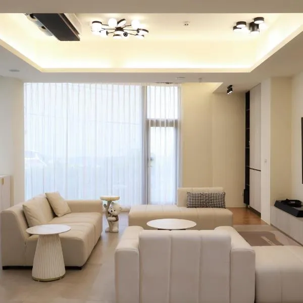 Hidden Field Quiet House, ξενοδοχείο σε Waipu