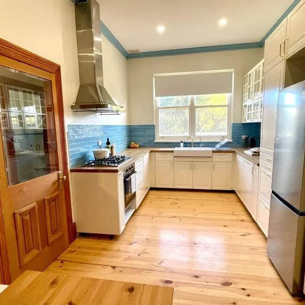 The Headmaster's, ξενοδοχείο σε Kingscote