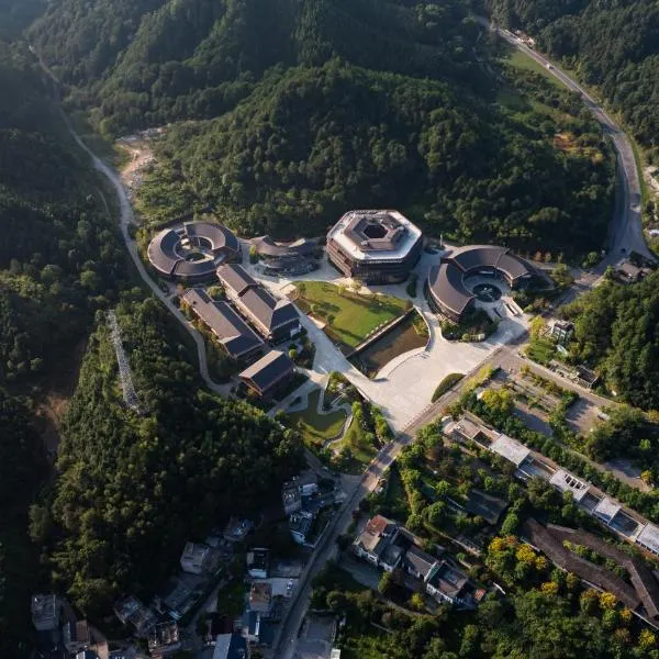 Hilton Garden Inn Jingdezhen Taoyuan Valley, hotell i Jingdezhen