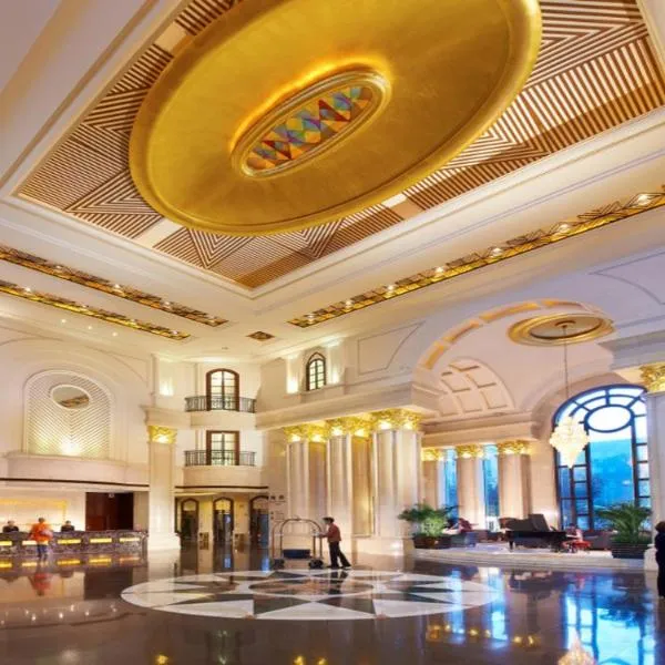 Crowne Plaza City Center Ningbo by IHG - Near Ningbo Railway Station, hotel in Ningbo