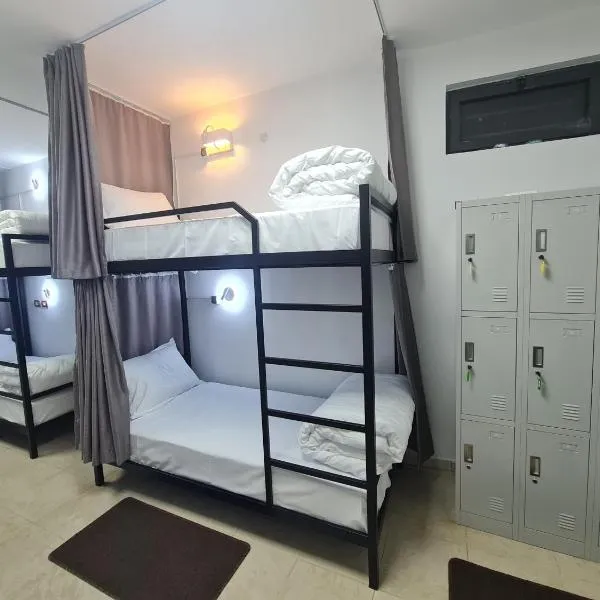 New Bazaar Hostel, hotel in Tirana