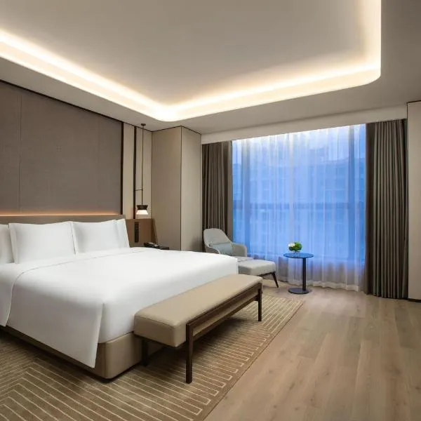 Crowne Plaza Zhengzhou High Tech Zone by IHG、鄭州市のホテル