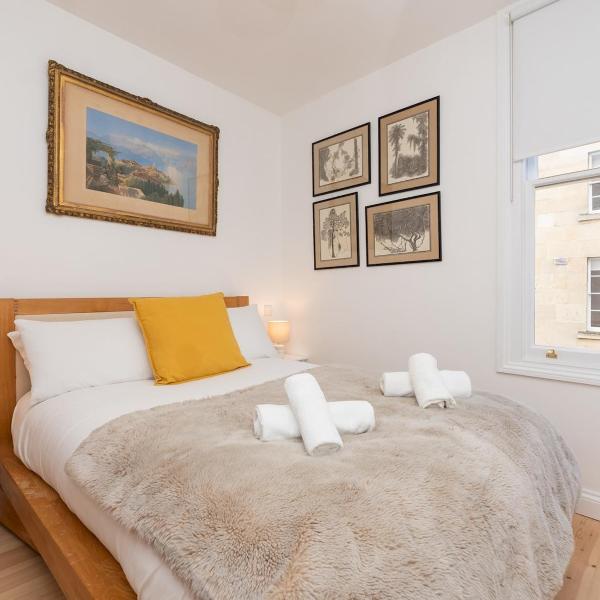 Stylish One Bed Apartment close to the city centre - Pass the Keys, Bath