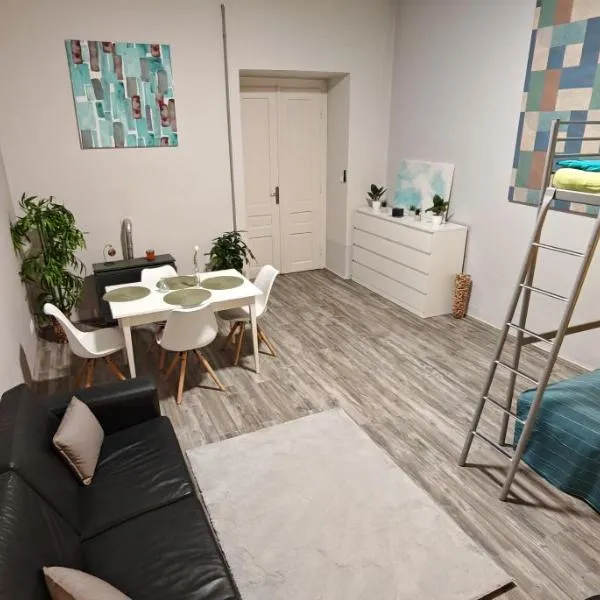 Old Town & New Style, hotel in Pécs