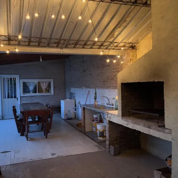 Apto. en Colonia, a 1 cuadra de la Plaza de Toros, hotel in Colonia del Sacramento