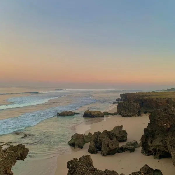 Sinar: Tambolaka Airport şehrinde bir otel