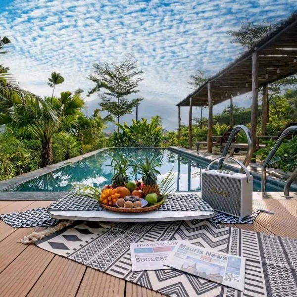 Nắng Villa - Greenfield Villas, hotel v destinaci Ba Vi