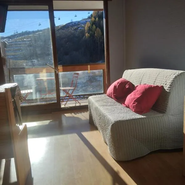 Ski et montagne au Corbier !, viešbutis mieste Villarembert