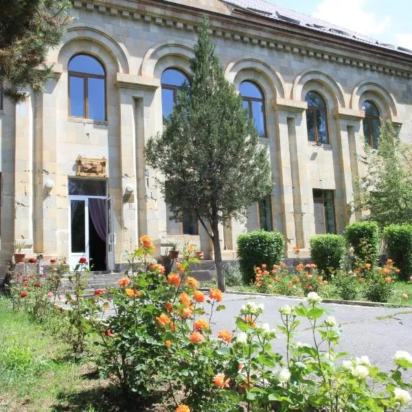 Health Resort Arzni 1, hotel di Arzni