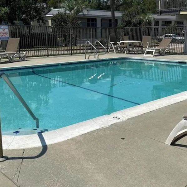 Motel 6 Gulfport, MS Airport, hôtel à Gulfport