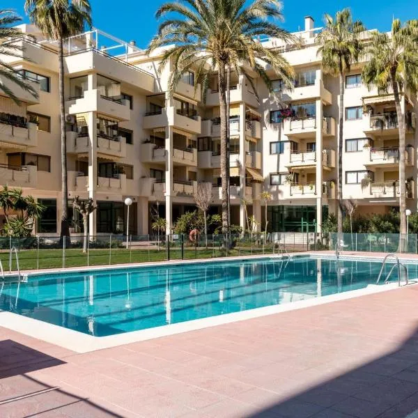 Primera Linea del Mar - Acceso Directo Playa Carihuela, hotel in Torremolinos