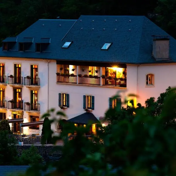 Logis Hôtel La Brèche de Roland, хотел в Жедр