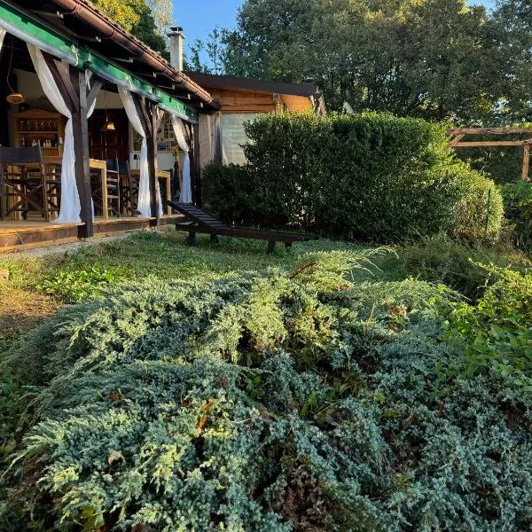 Guest House Lagotto's Peak, hotel v destinaci Radatovići
