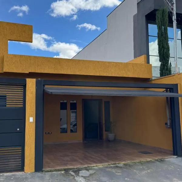 casa nova no guara proxima ao aeroporto, hotel in Brasilia