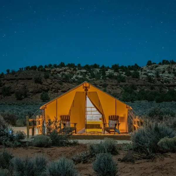 BaseCamp 37°、カナブのホテル