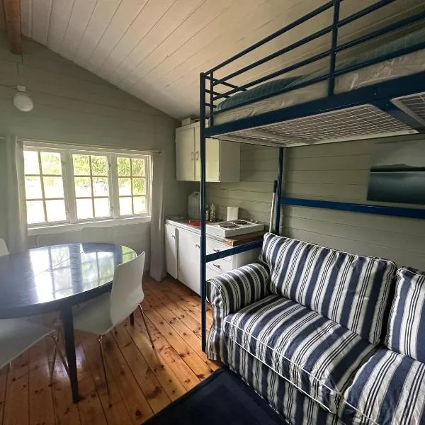 Turifoss Camping Cabin 2 – hotel w mieście Svedjan