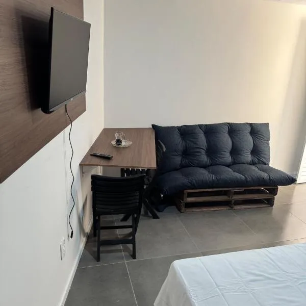 Flats & Residence - Tu Parada Perfecta Comodidad y Descanso en el Camino BR 285, khách sạn ở Passo Fundo
