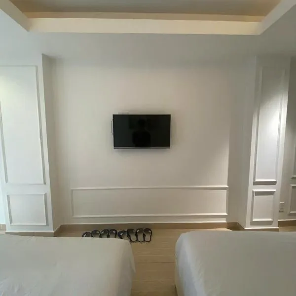 TwoLand Hotels & Spa 10, ξενοδοχείο στην Πόλη Χο Τσι Μινχ