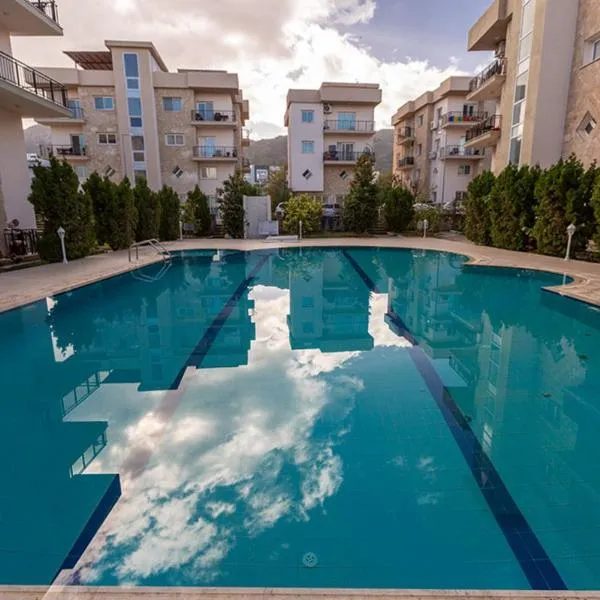 Sunshine Apartment by HolidayKeys, hotel em Karavas