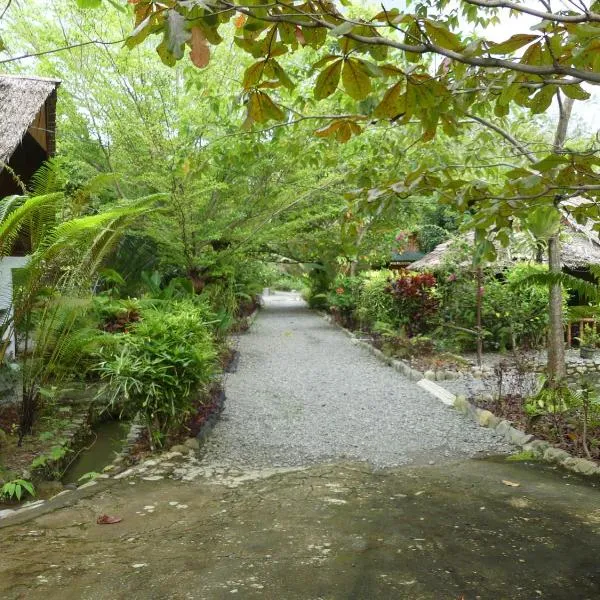 Magpie homestay & jungle trekking especially for guest trekking with us, hotel v destinaci Bukit Lawang