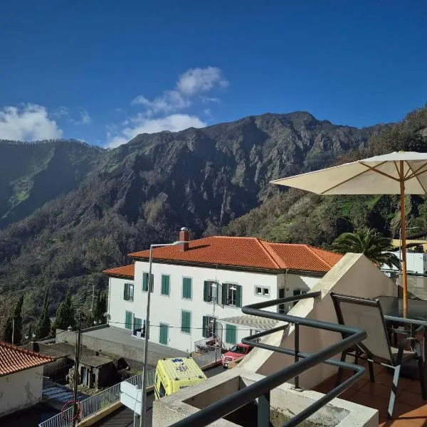 Valley of Nuns Holiday Apartments, hotel in Curral das Freiras