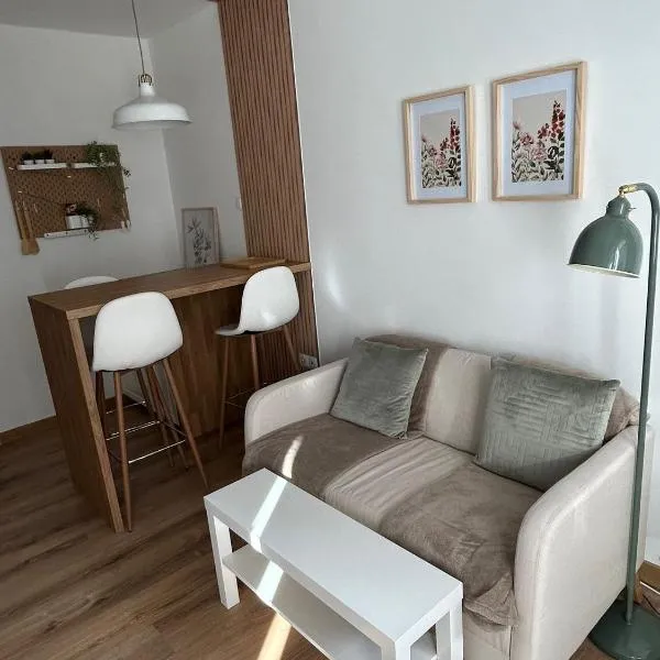 Sleep&Fly Zagreb AIRPORT APARTMENTS, hotel in Velika Gorica