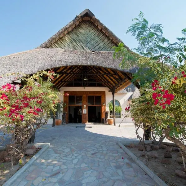Oshakati Country Lodge, hotel in Oshakati