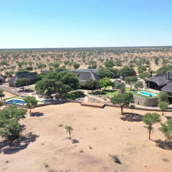 SAROA Safari Lodge, hotel in Nina