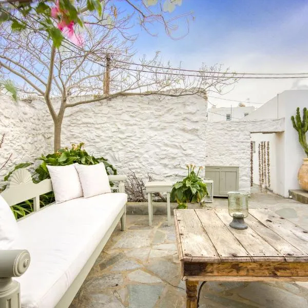 Folegandros Chora Bliss by Estia, hotel in Chora Folegandros