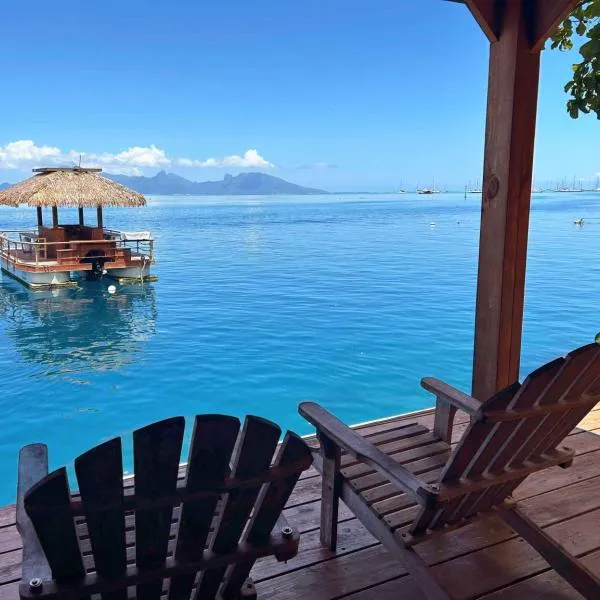 Vaima Waterfront Bungalow, hotel v destinaci Punaauia