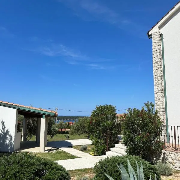 Barbat na Rabu में, होटल Villa Karmen