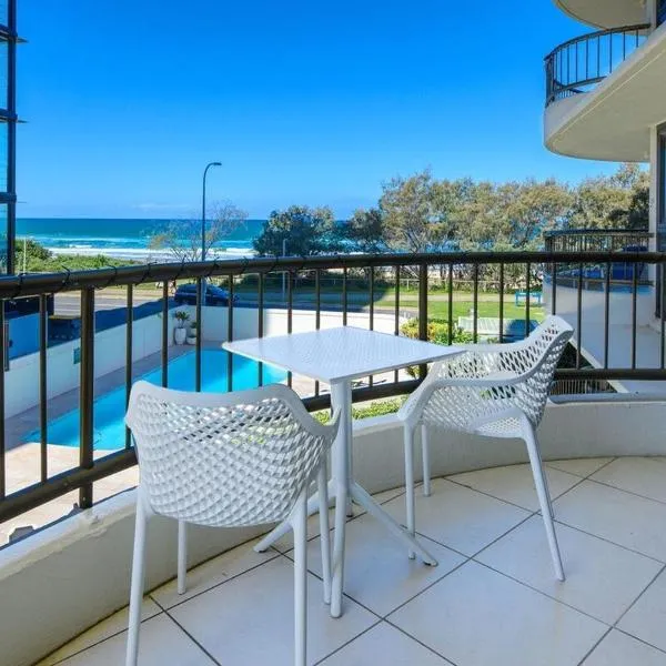 Beachside 1 BDR Ocean View Apartment Broadbeach，位于黄金海岸的酒店