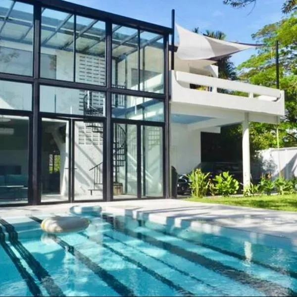 Villa Clara Mutiara Pool Villa, hôtel à Seremban