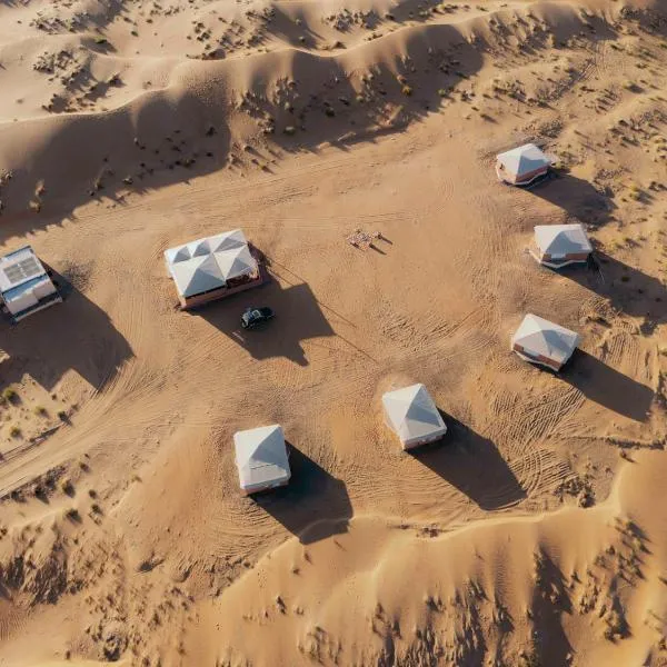 Silent Dunes Camp, hotel a Ḩawīyah