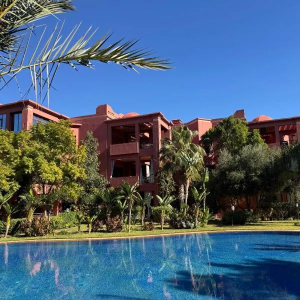 Zellige Suite - Appartement avec gouvernante, hotel in Marrakech