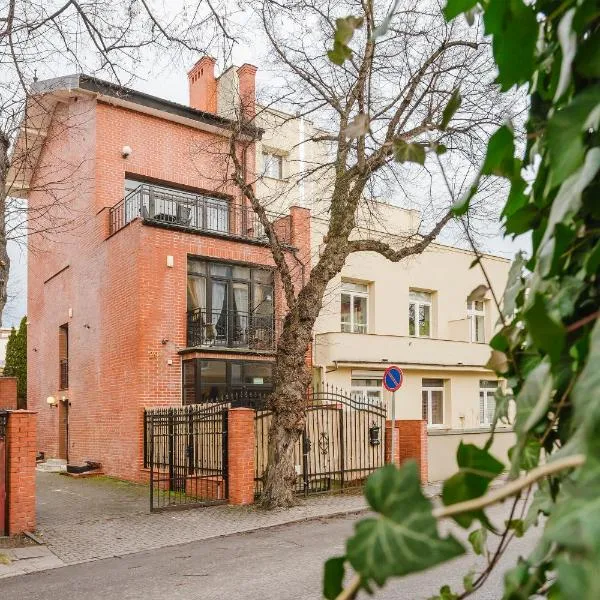 Red House Gdynia - Kamienica blisko morza, hotel a Gdynia