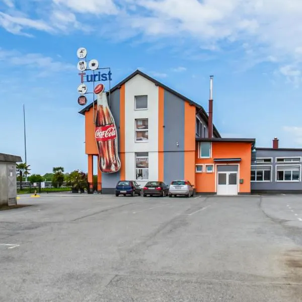 Bed and Breakfast Turist, Hotel in Staro Petrovo Selo