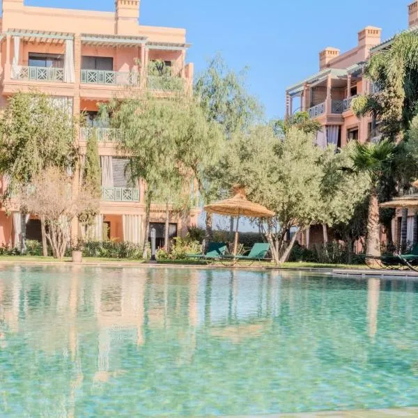 Luxury 2BR with Pool & Garden View Balcony, hotel in Marrakech