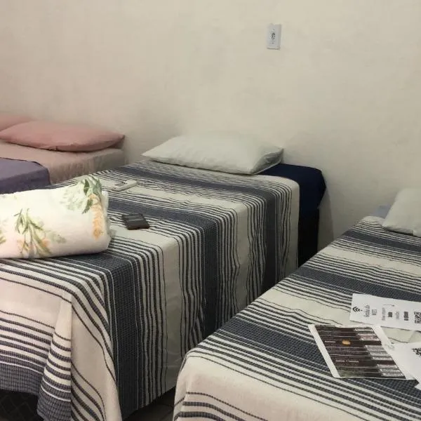 나탈에 위치한 호텔 Kitnet para 4pessoas a 11km do aeroporto de natal