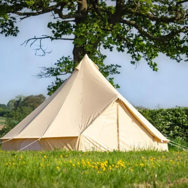Luxury Glamping Bell Tent - Cheshire Countryside, hotel v destinaci Church Minshull