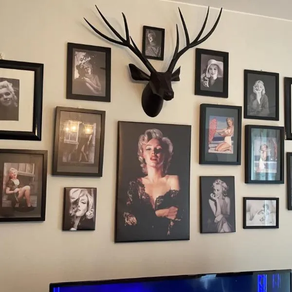 Marilyn Monroe, hotel in Västerås
