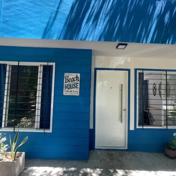 Casa de Playa Mar de Ajo Castelli 1257, hotel a Mar de Ajó