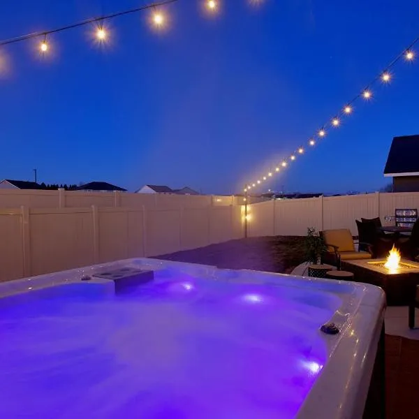 Relaxing Mineral Spa with Heated Game Room, hotel sa Meridian