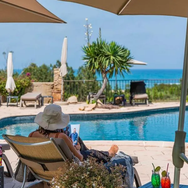 La Solenzara hôtel - 3 Etoiles Supérieur - Appartement & SPA: Sari Solenzara şehrinde bir otel