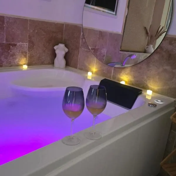 Loveroom&Spa L'instant d'évasion, hotel en Lampaul-Plouarzel