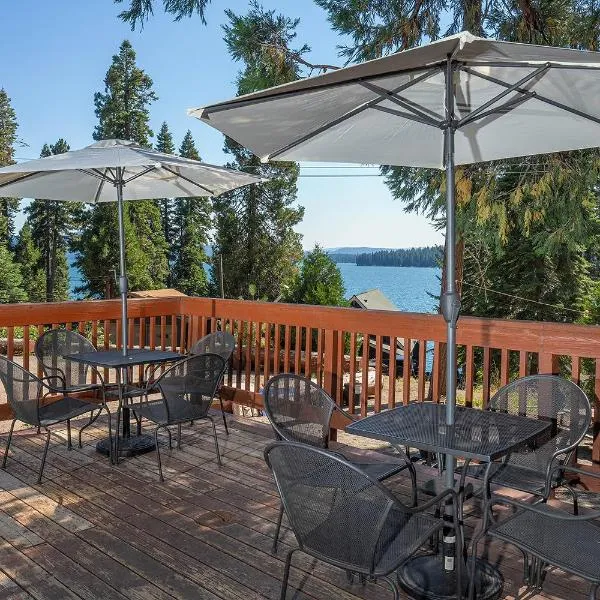 Camp Almanor at Big Springs, מלון בWestwood