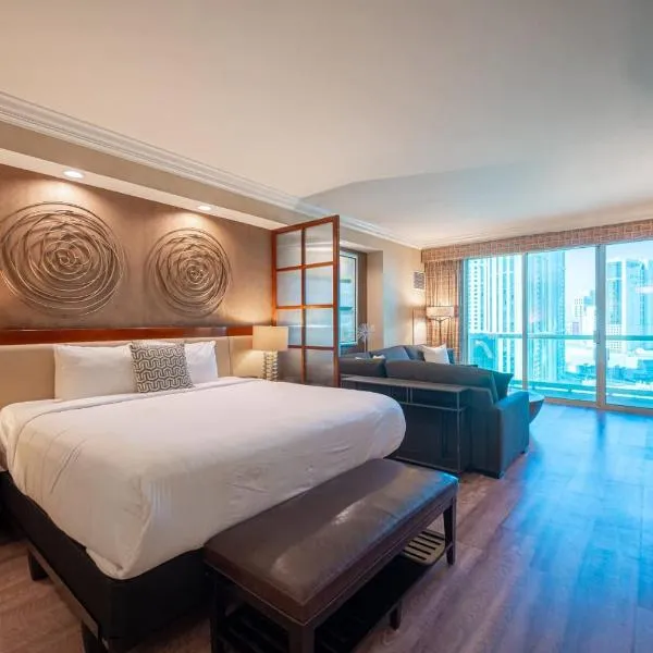 No Resort Fee Strip View Balcony+ Valet Parking, hotel in Las Vegas